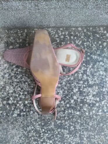 c a kombinezoni: Sandals, 38 — 3