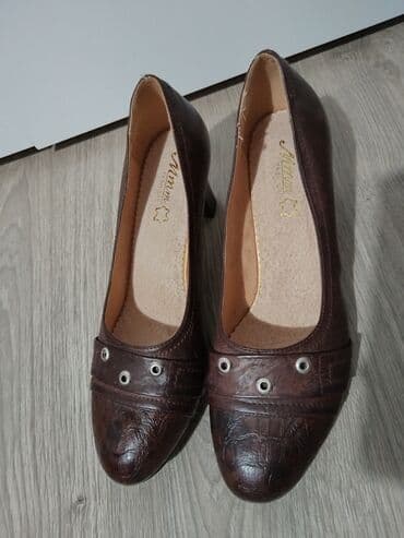 muller kofer sa šminkom: Pumps, 41 — 3