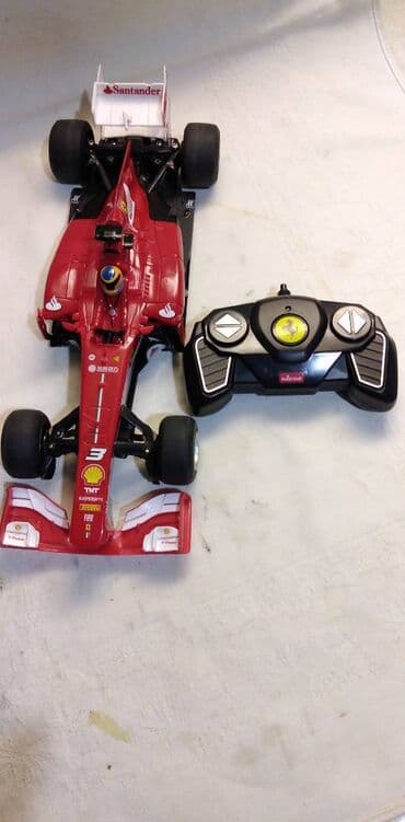 traktor na akumulator polovni: Na daljinski Rastar Ferrari F1 razmera 1:18 2,4 GHz sa daljinskim — 2