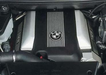 bmw 2 2006: POKLOPAC MOTORA ZA BMW X5 OD 1999. DO 2006. GOD — 1