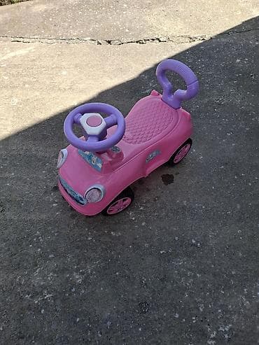brada za deda mraza: Dečiji guralica automobil – ružičasti - Model guralice u obliku malog — 1
