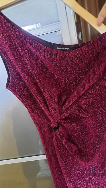 mura haljine: Elegantna bordo haljina na jedno rame - Fason: uska silueta do — 8