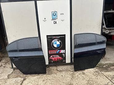 vrste auta: VRATA E60 CARBON SCHWARZ ZA BMW 518, 520, 523 . OD 2003. DO 2010 — 4