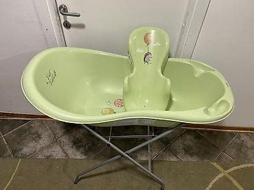 forma ideale komode sa staklom: Prodajem tega kadicu 102 cm, sa stalkom i podmetacem za ledja,kratko — 3