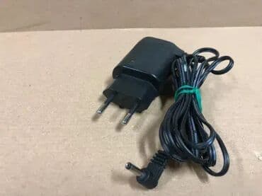 punjaci za usisivace: #0204 Adapter Punjač za REMINGTON aparat; AC/DC ADAPTER; 3,2V; — 3