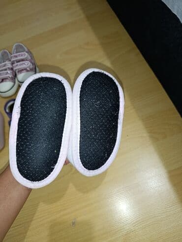 skechers sandale za devojcice: Kućne papuče, Lc Waikiki, Veličina - 22 — 3