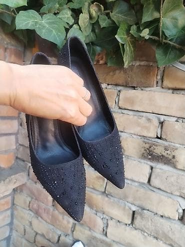 patike puma: Ženske štikle – elegantne crne salonke sa špicastim vrhom - Veličina — 7