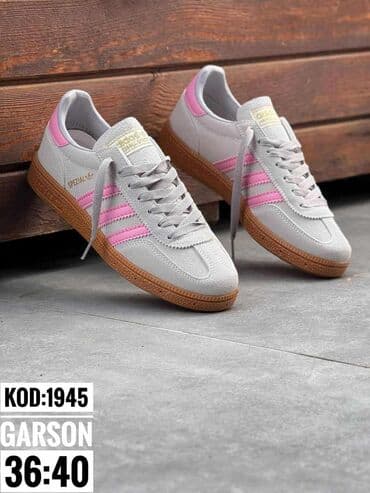 Women's Sneakers and athletic shoes: Adidas, 38 — 2
