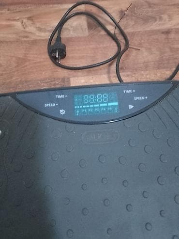 Knjige, audio i video formati: Vibraciona ploca za fitnes je potpuno ispravna,u odlicnom je stanju sa — 10