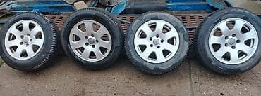 Komplet od 4 alu felne sa zimskim gumama. - Marka/centar: originalni