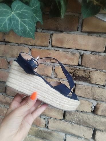 aldo ravne sandale: Sandale br. 38, super očuvane. - Model: platform sandale/espadrile - — 4