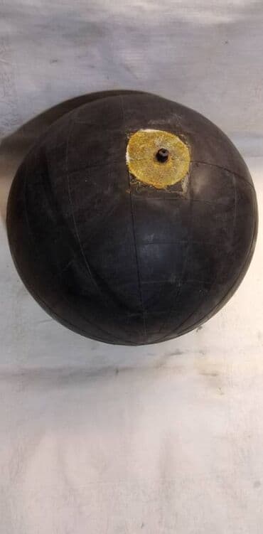 mini fudbal igracka: Unutrasnja guma za fudbal br.5,ispravna II — 1