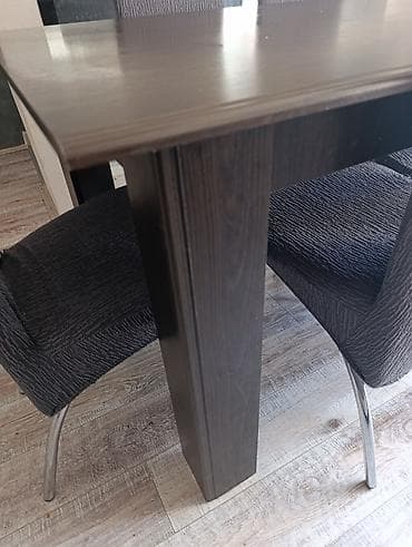 prodaja stolova: Na prodaju trpezariski sto, ocuvan, bez ostecenja — 2