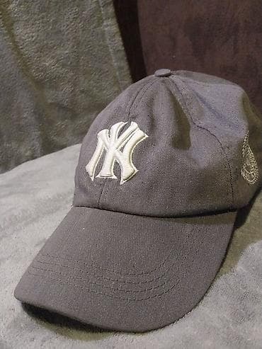 Orginalni modelplici jako lepo prijanja uz glavu,ima filtere da na lalafo.rs Orginalni modelplici jako lepo prijanja uz glavu,ima filtere da