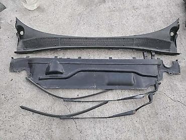 semering za ves masinu: PLASTIKA ISPOD BRISACA ZA FORD GALAXY ZA 2009. GOD — 1