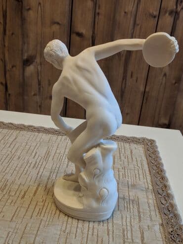 tobogani za decu: Statua Mironov Bacač diska. 20 cm. Kupljen u Atini, polovan bez — 3
