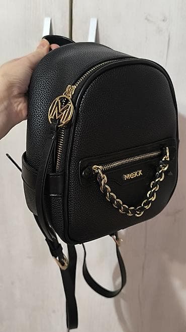 Satovi: MEXX mini ranac – crni - Materijal: kvalitetna eko koža sa teksturom — 1