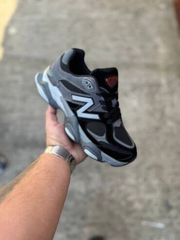 Patike, veličina - 45