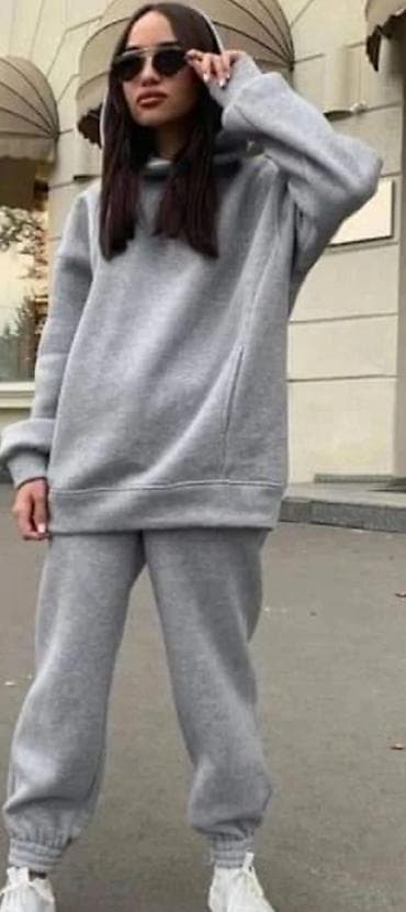 replay patike bele: Komplet trenerke gornji i donji deo. Futer,bez dzepova. Dostupna samo — 1