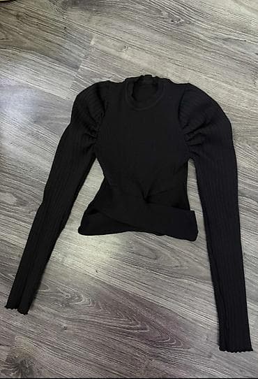 legend velicine: Prelepa bluza, S/M — 2