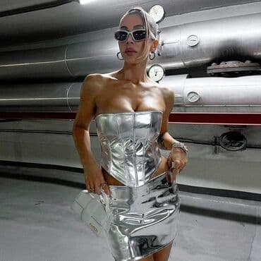 prodaja zenskih kompleta: Komplet: 2500 dinara — 3