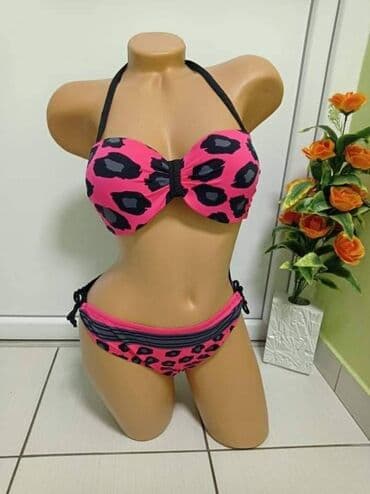 lindex kupaći kostimi: Plavi 38 40 44
Roze 42
Cena 1500 din — 1