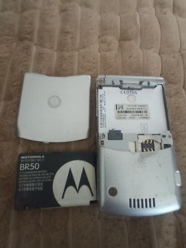 midnight boja: Motorola RAZR V3 – preklopni mobilni telefon - Tanak metalni — 6