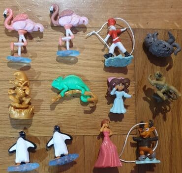 Figurice i makete: Kinder suprise igracke na komad - flamingos, irvas, strumfovi - zlatni — 4
