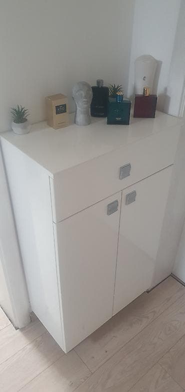 polovne ugaone garniture nis: Komoda — 5