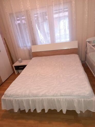jesenke cvece cena: Prekrivači za francuski ležaj, uniberzalni, rastegljivi
Cena 2800 din — 9