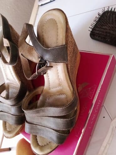 parfemske note: Sandale, 37 — 1