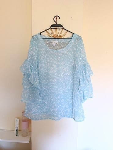 bluze ispod sakoa: Plava ženska bluza sa lepršavim rukavima i diskretnim apstraktnim — 1