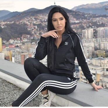 tek flis trenerka: Adidas ženska trenerka

Novo
Mokra likra
Veličine s m l xl 2xl — 1