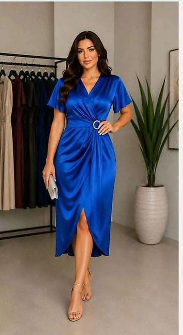 springfild haljine: Prelep model haljine od satena ✨️
Veličine: 36-42
Cena: 3100 dinara — 6