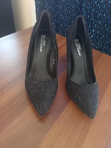 prelepo: Salonke 37 br Nošene jednom u top stanju 1500 din Uplata na račun — 2