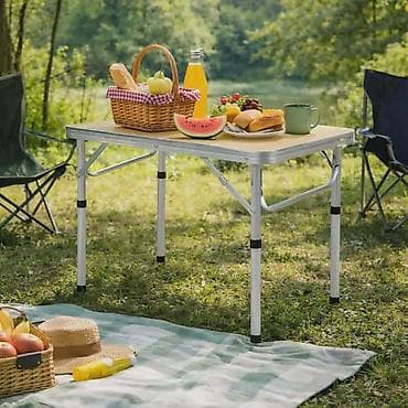 Sklopivi prenosivi kamp sto od aluminijuma – praktičan za piknik