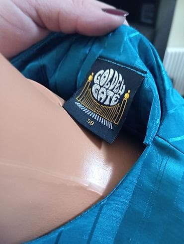 sandale 41 broj: Elegantna bluza Golden Gate, veličina 38. Poluobim grudi 62 cm,duzina — 4