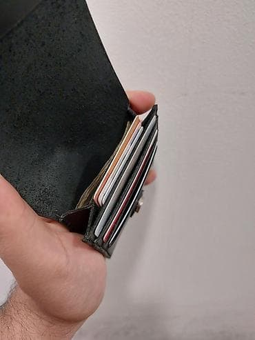 nakit za struk: Crni kožni novčanik – kompaktan i organizovan - Materijal: prirodna — 4
