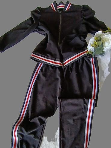 doca tasne: Crni komplet trenerke – gornji deo i donji deo - Materijal: mekana — 1