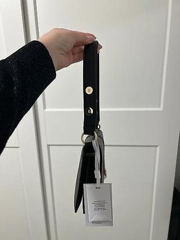 mali rančevi: Elegantna crna mini Tommy Hillfiger torba - Materijal: koza - Boja — 2