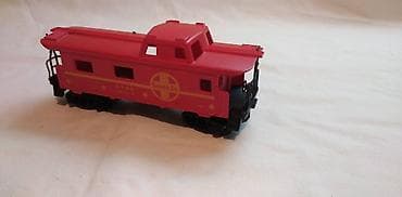 Mehano HO prateći vagon Santa Fe, fali plastika na krovu i obe kukice