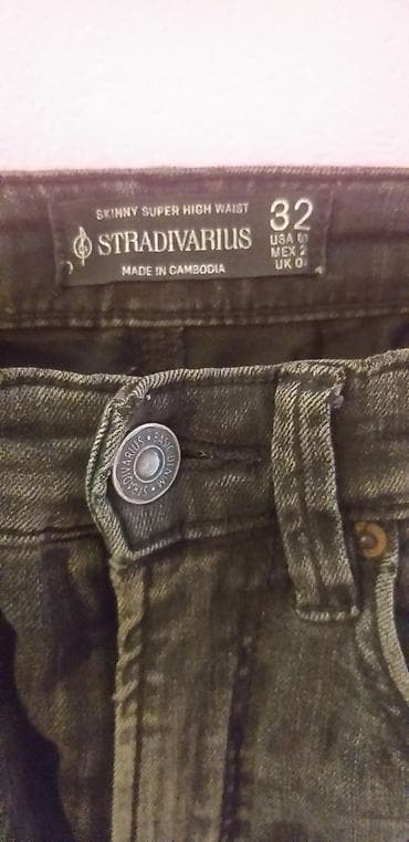 koji je ovo model patika: Ženske farmerke – 2 para 1) Stradivarius skinny super high waist - — 2