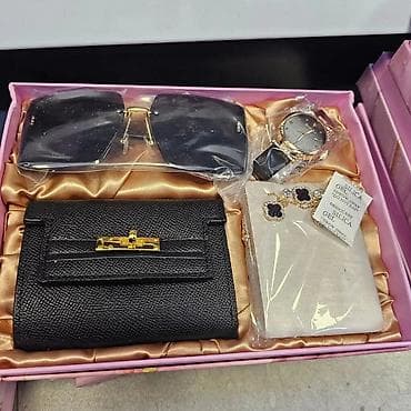 kais za sat: Elegantni poklon setovi za dame – više varijanti Sadržaj (u — 3