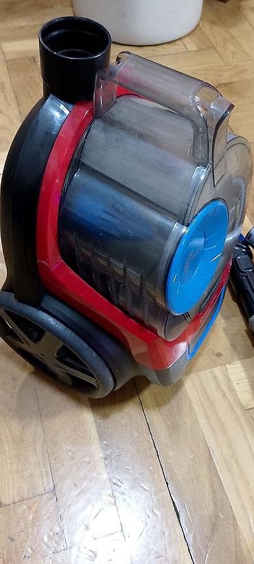 Audio: Usisivač PHILIPS bez kese kompletan . dobar . 
Mirjevo — 9