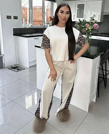 03. L. 
Komplet 3.900 dinara — 2