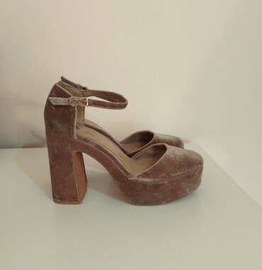 rebraste helanke stradivarius: Sandals, Stradivarius, 41 — 4