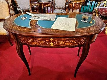 stilske komode za dnevnu sobu: Elegantan francuski pisaći sto u stilu Louis XV/Louis XVI transition — 1