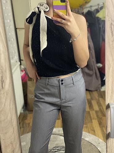 Kape i aksesoari: Elegantna ženska bluza na jedno rame - Model: asimetrična bluza bez — 1