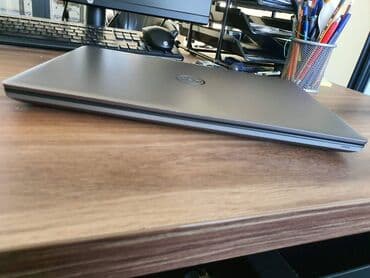 Intel Core i7, 32 GB OZU, 15.6 " — 7