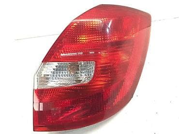 keri 2: STOP SVETLO DESNO HEČBEK ZA ŠKODA FABIA OD 2007. DO 2014. GOD. | — 1